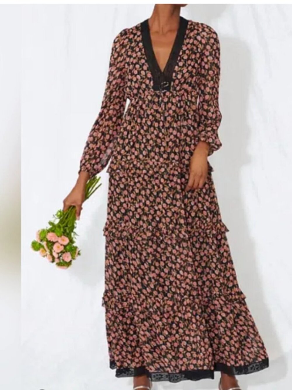Saylor Women Black Floral Tiered Maxi Dress Lace Trim V-Neck Metallic Gold M